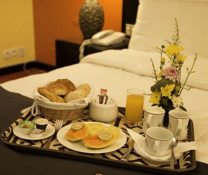 اتاق سوپریور, Heden Golf