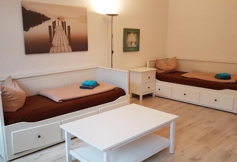 Номер Стандарт, Phoenix