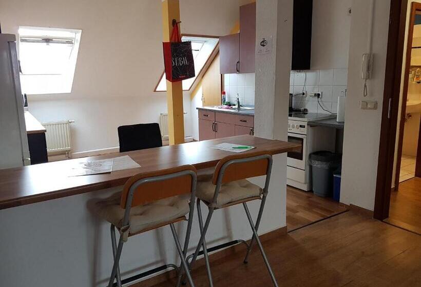 Апартаменты 1 Спальня, Phoenix