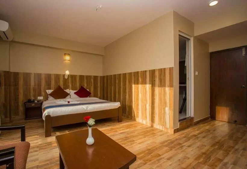 اتاق لوکس, Pokhara Choice Inn
