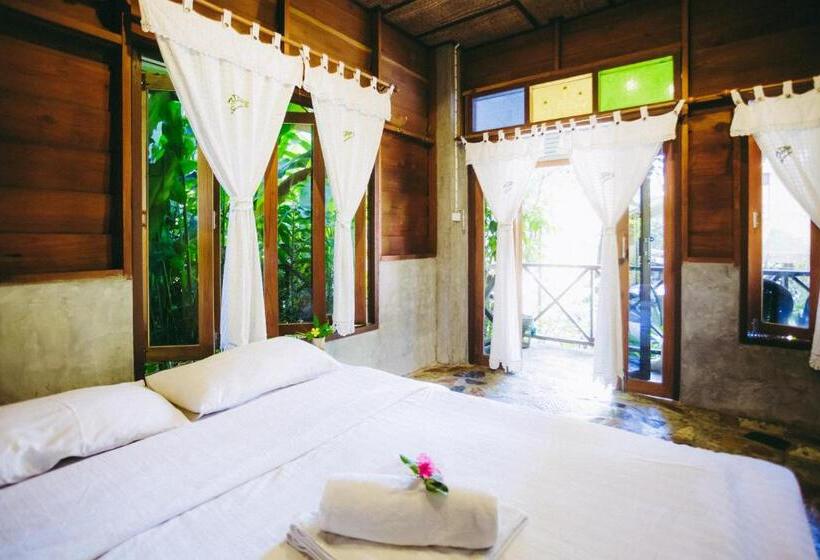 デラックスバンガロー, Sawasdeepai River Resort