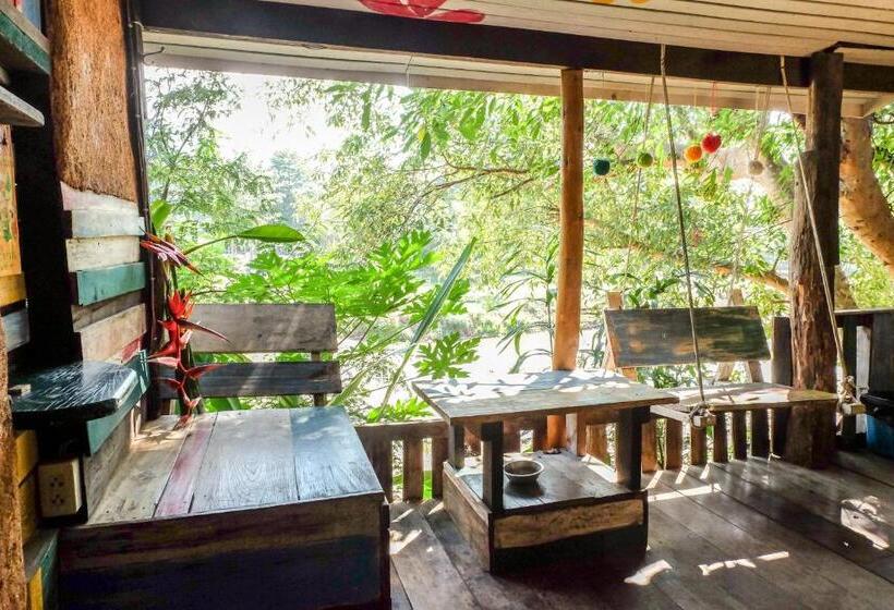 Бунгало Стандарт, Sawasdeepai River Resort