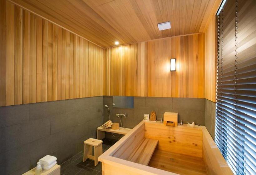 Номер Стандарт, Tomonoya Ryokan Geoje