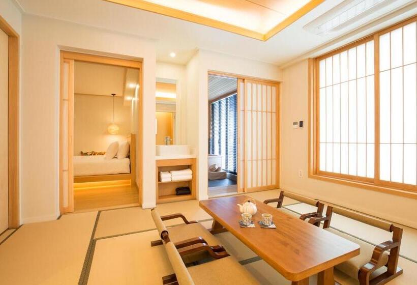 Номер Стандарт, Tomonoya Ryokan Geoje