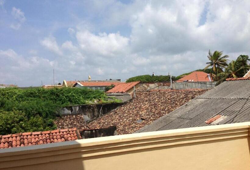 חדר משפחתי דלוקס, Khalid S Guest House