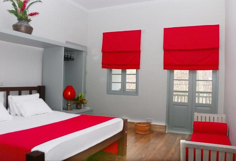 חדר סטנדרט לשלושה עם מרפסת, Khalid S Guest House