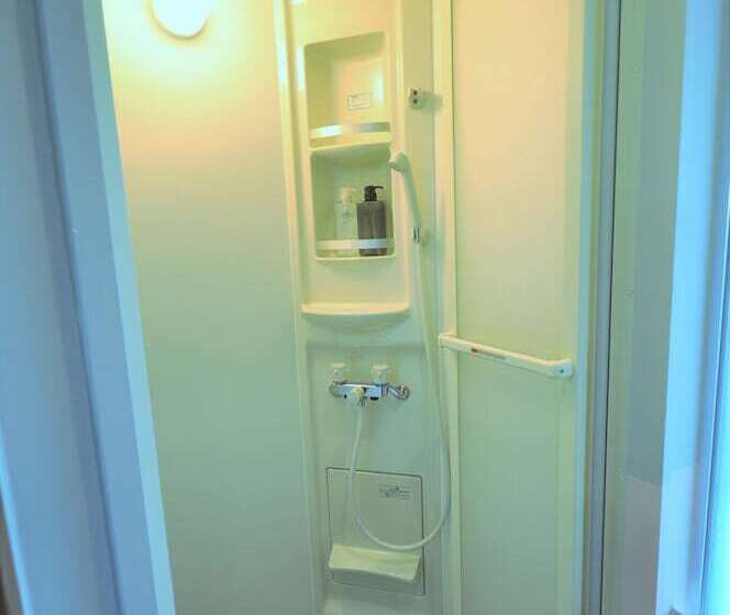 חדר סטנדרט יחיד, My Place