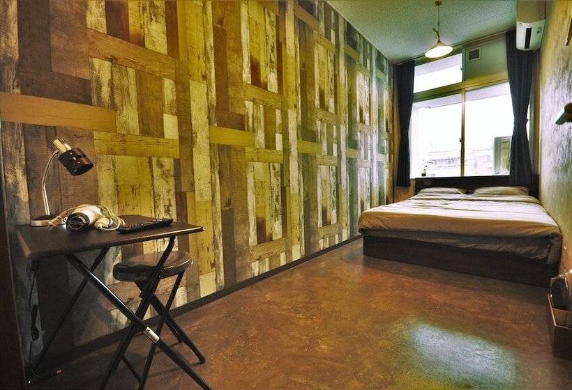 חדר סטנדרט, My Place