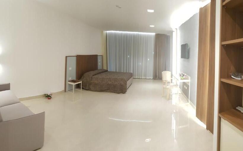 Люкс Вид на Бассейн, Agriturismo Tenuta Don Giovanni