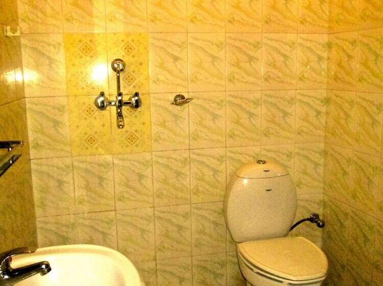 اتاق لوکس, Araniko Village Resort