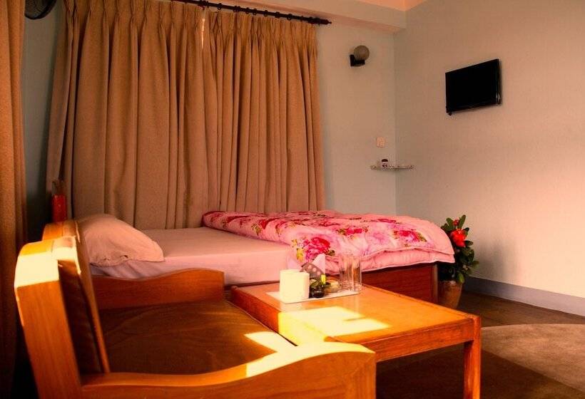 اتاق لوکس, Araniko Village Resort