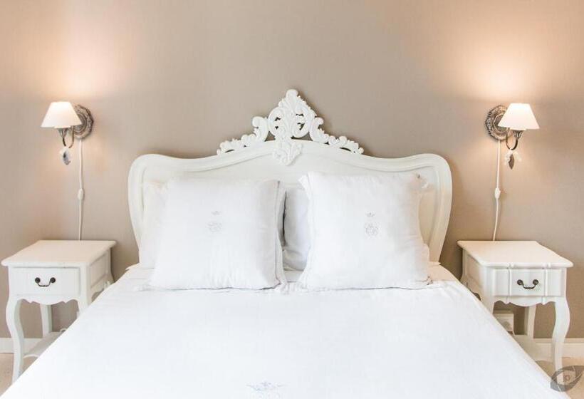 جناح جونيور, B&b La Sosta Degli Artisti