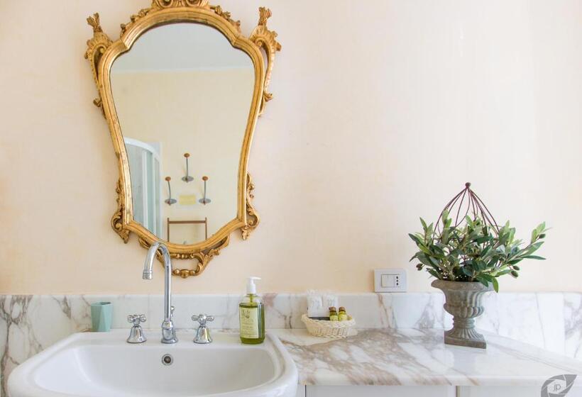 غرفة إقتصادية, B&b La Sosta Degli Artisti