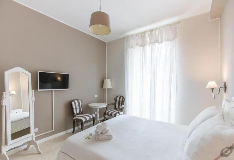 جناح جونيور, B&b La Sosta Degli Artisti