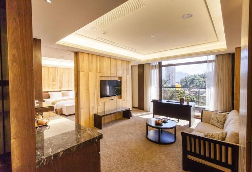 带大床的豪华间, Fuli Hot Spring Resort