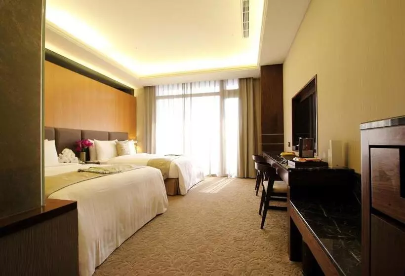 اتاق استاندارد سه نفره, Fuli Hot Spring Resort