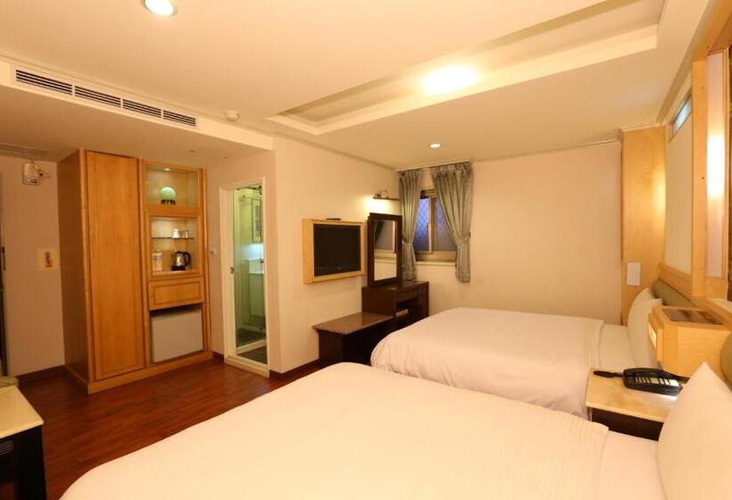 اتاق استاندارد چهار تخته, Kai Fu