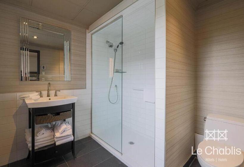 اتاق استاندارد چهار تخته, Le Chablis Cadillac