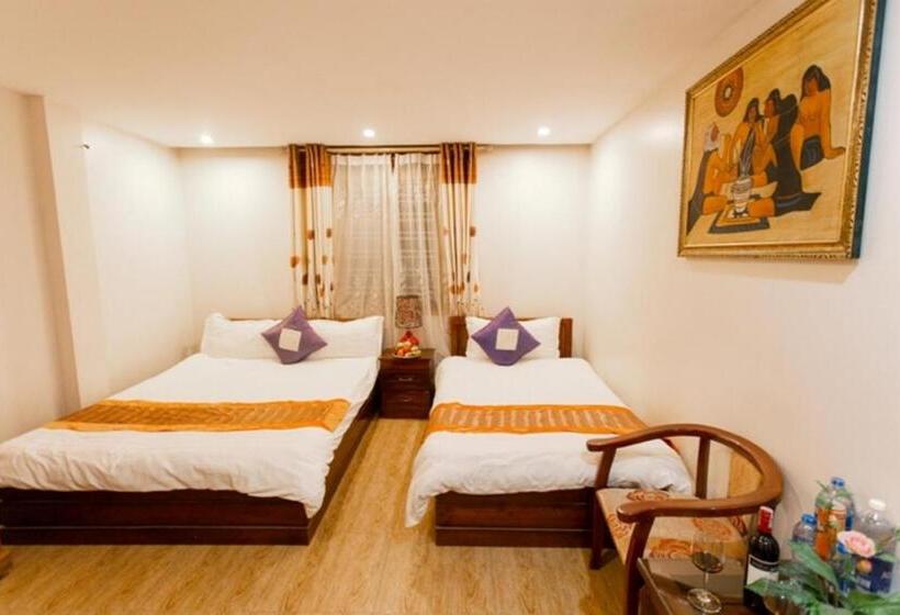 اتاق ساده سه‌ نفره, Sapa Mountain City