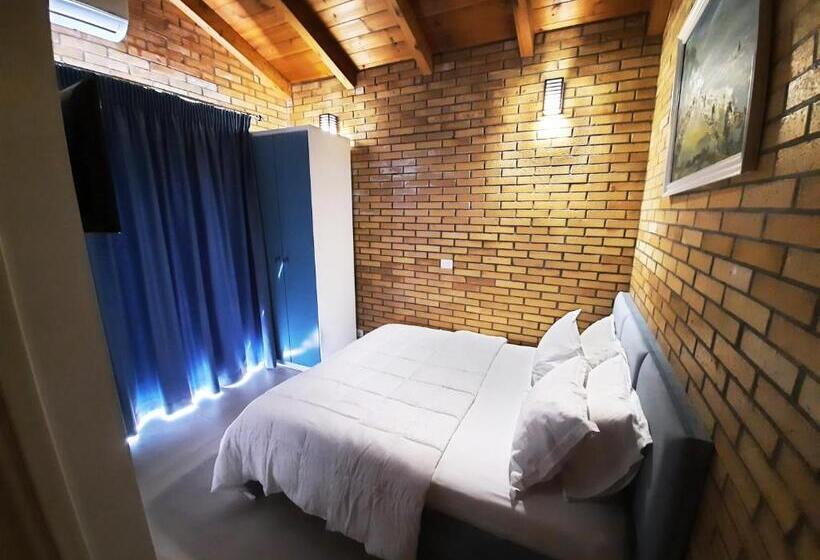 غرفة ديلوكس مطلّة علي البحر, Piccolino