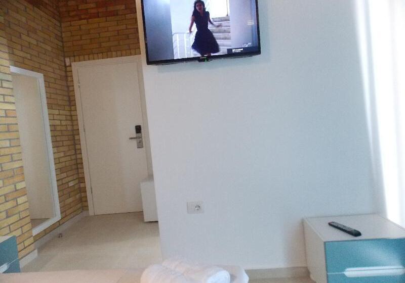 غرفة ديلوكس مطلّة علي البحر, Piccolino