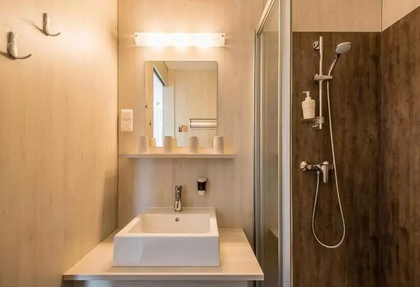 Camera Standard, Fairsleep Motel Einstein Erding