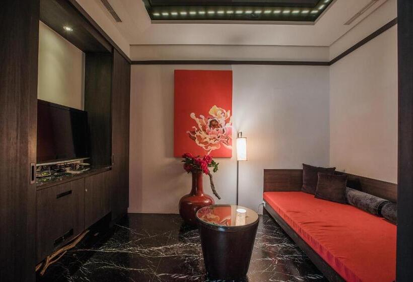 اتاق لوکس, Motel Stars