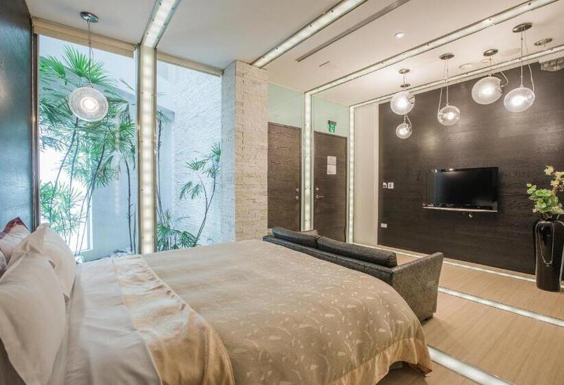 اتاق استاندارد, Motel Stars