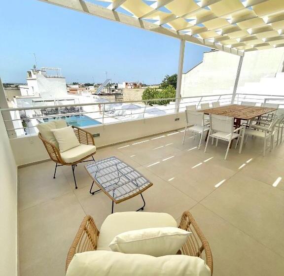 דירת 2 חדרים עם טרסה, Ts Residence