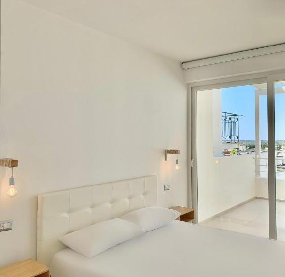 דירת 2 חדרים עם טרסה, Ts Residence