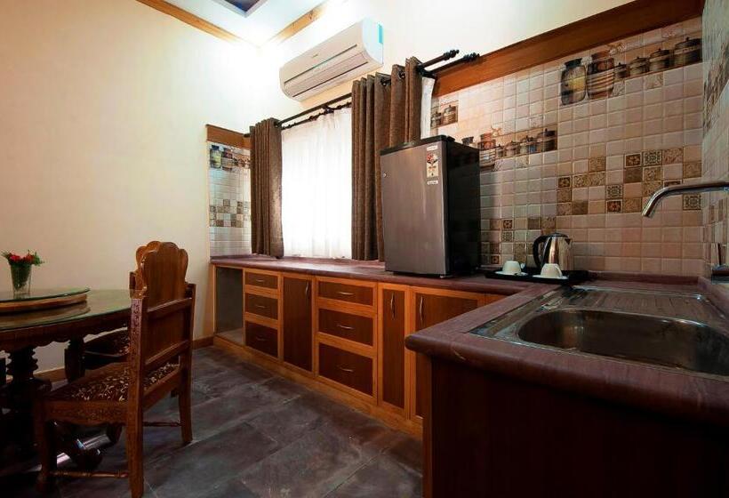 주니어 스위트, Tuskar S Riverside Resort
