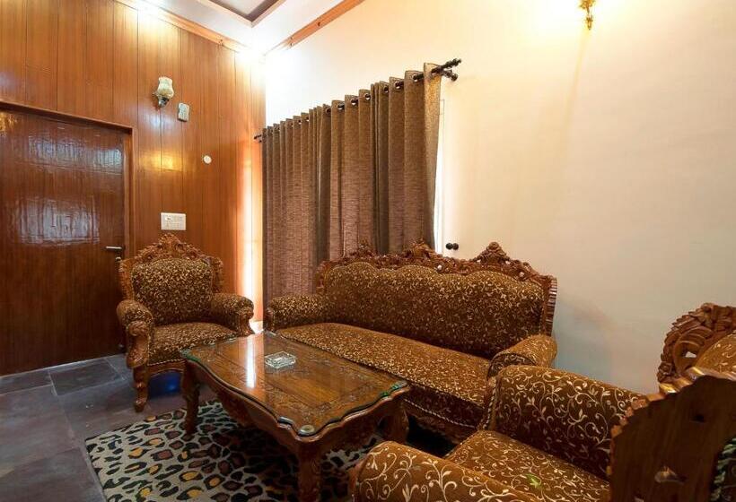 סוויטת ג'וניור, Tuskar S Riverside Resort