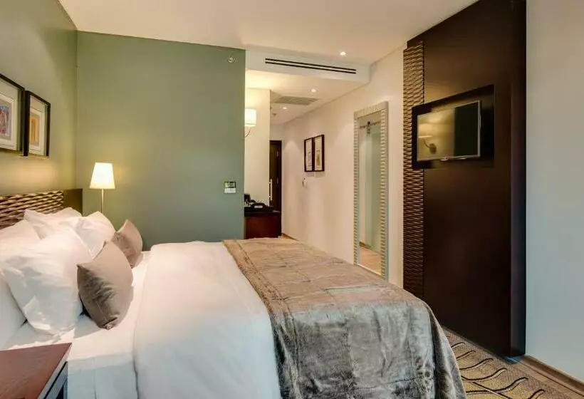 اتاق استاندارد با تخت بزرگ, Alliance Hotel By Eagles