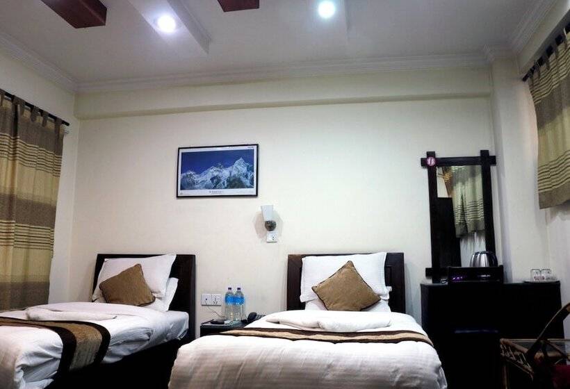 اتاق لوکس, Alpine Hotel & Apartment
