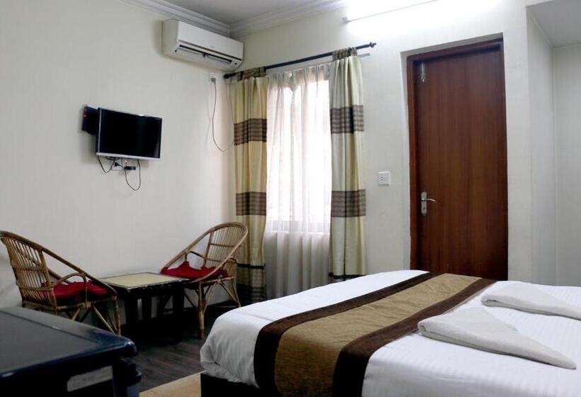 اتاق لوکس, Alpine Hotel & Apartment