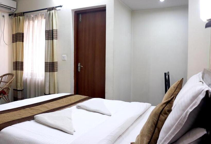 اتاق لوکس, Alpine Hotel & Apartment