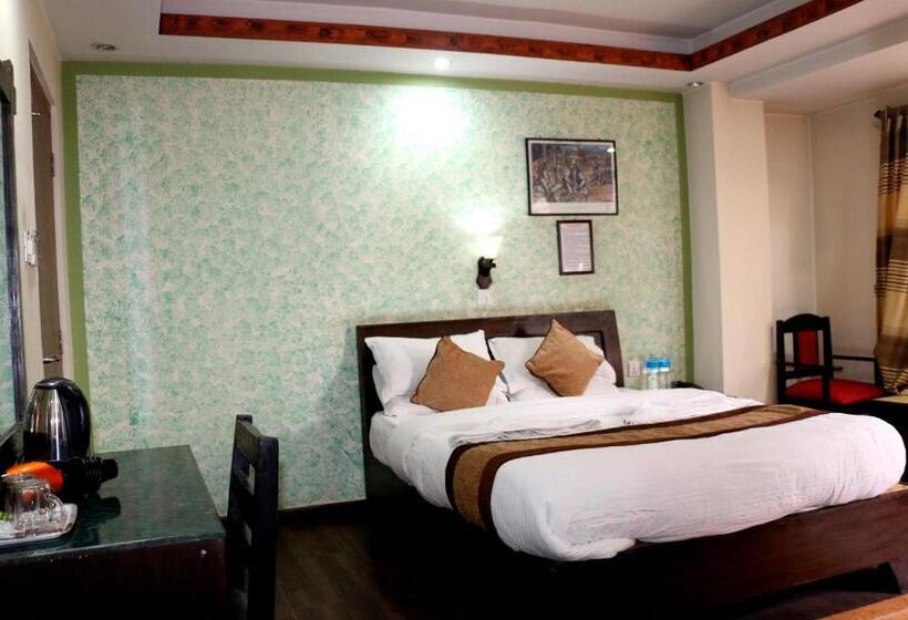 سوییت, Alpine Hotel & Apartment