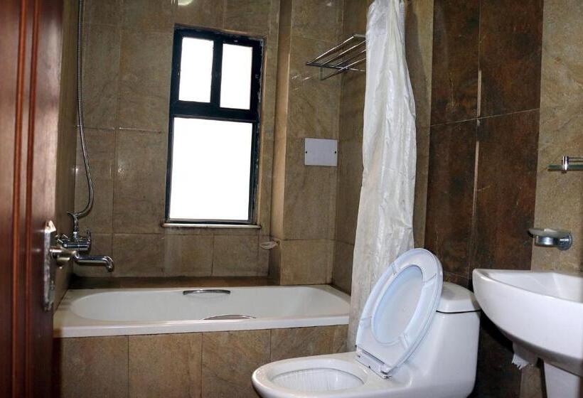 سوییت, Alpine Hotel & Apartment