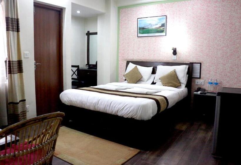 اتاق لوکس, Alpine Hotel & Apartment