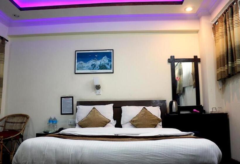 اتاق لوکس, Alpine Hotel & Apartment