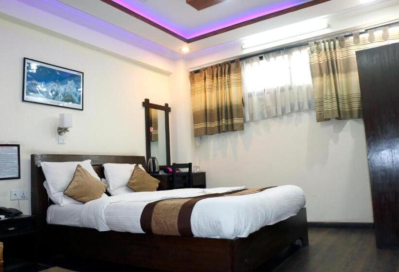 اتاق لوکس, Alpine Hotel & Apartment