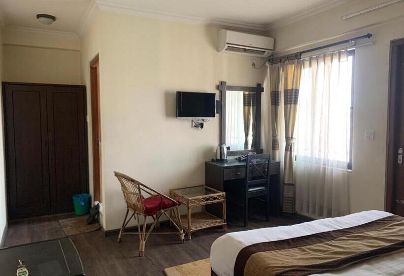 اتاق لوکس, Alpine Hotel & Apartment