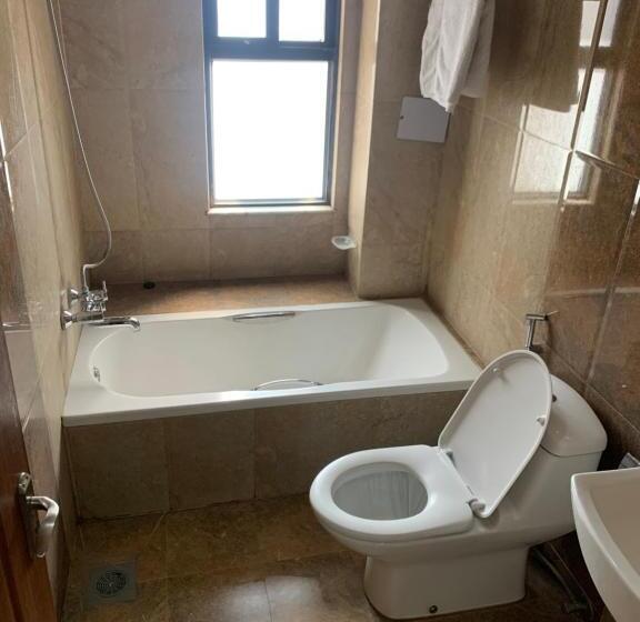 سوییت, Alpine Hotel & Apartment