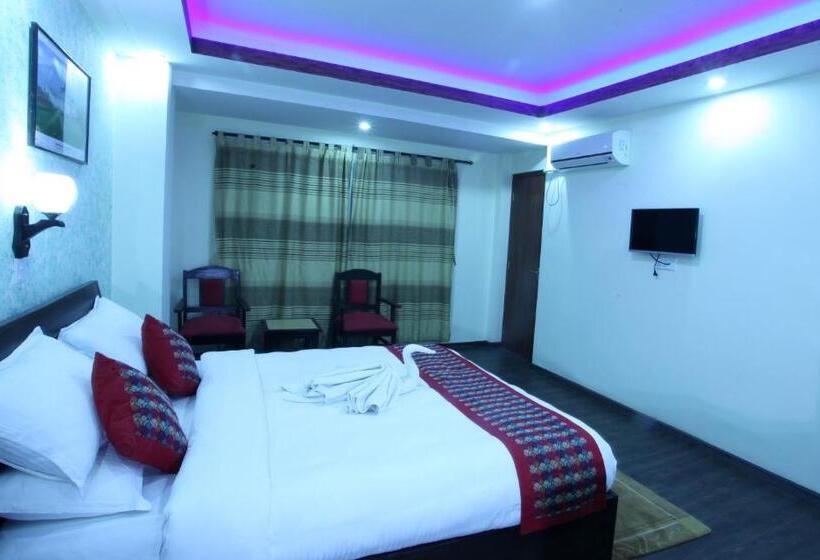 سوییت, Alpine Hotel & Apartment