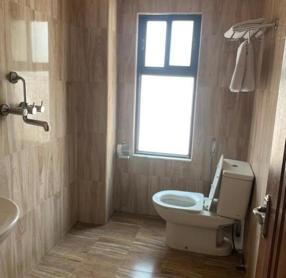 اتاق لوکس, Alpine Hotel & Apartment