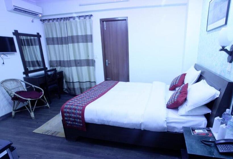 اتاق لوکس, Alpine Hotel & Apartment