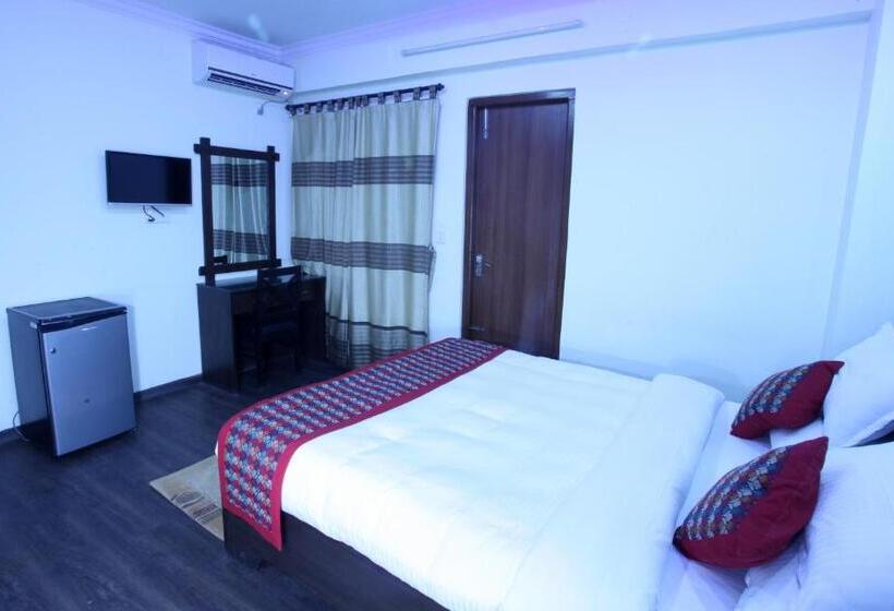 اتاق لوکس, Alpine Hotel & Apartment