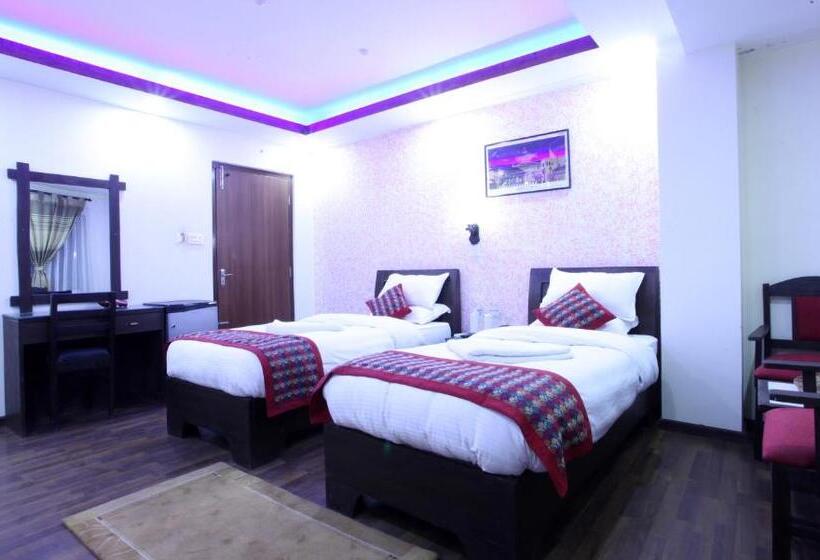 سوییت, Alpine Hotel & Apartment