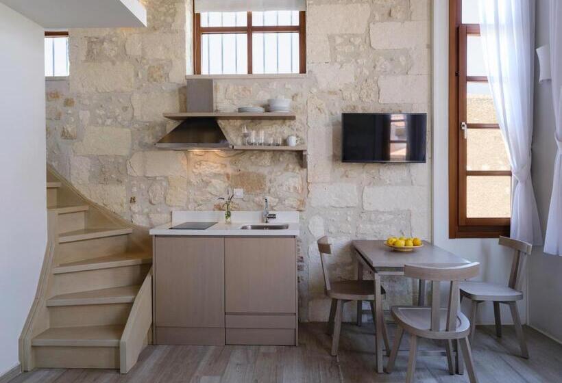 בקתה סופריור, Casa Dei Delfini