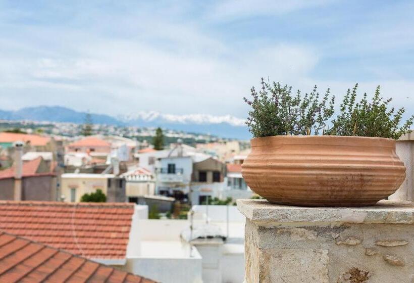 סוויטת פנטהאוז, Casa Dei Delfini